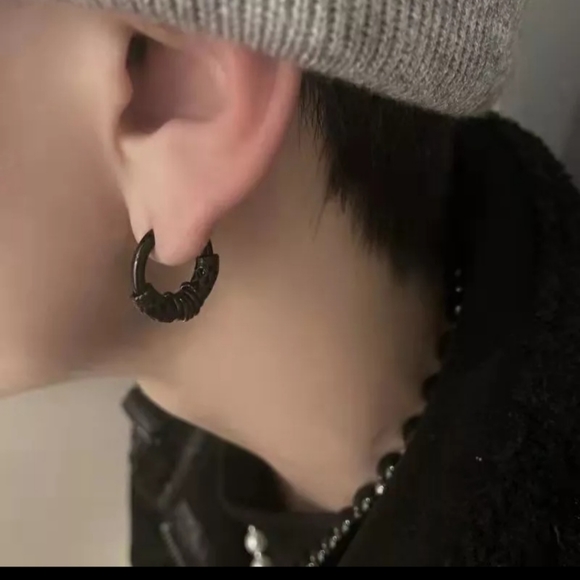 1 Piece Hoop Mens Earrings Small Circle Hip Hop - Picture 3 of 13